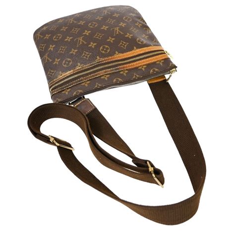 Louis Vuitton Pochette Bosphore M40044 Monogram Crossbody 